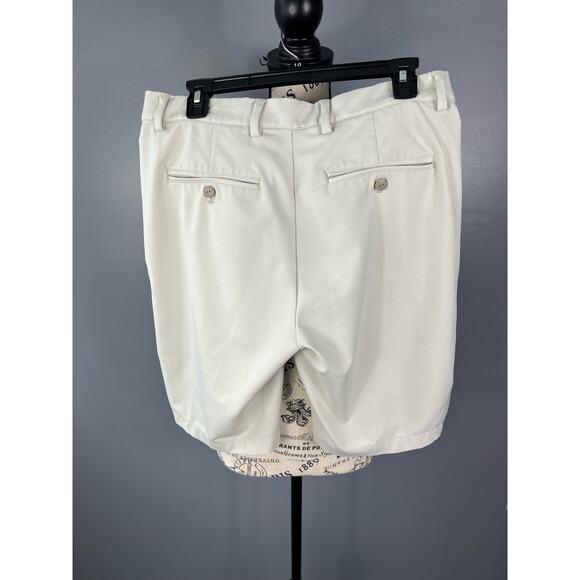 Men's Greg Norman off white Golf Shorts with pockets - Picture 2 of 11